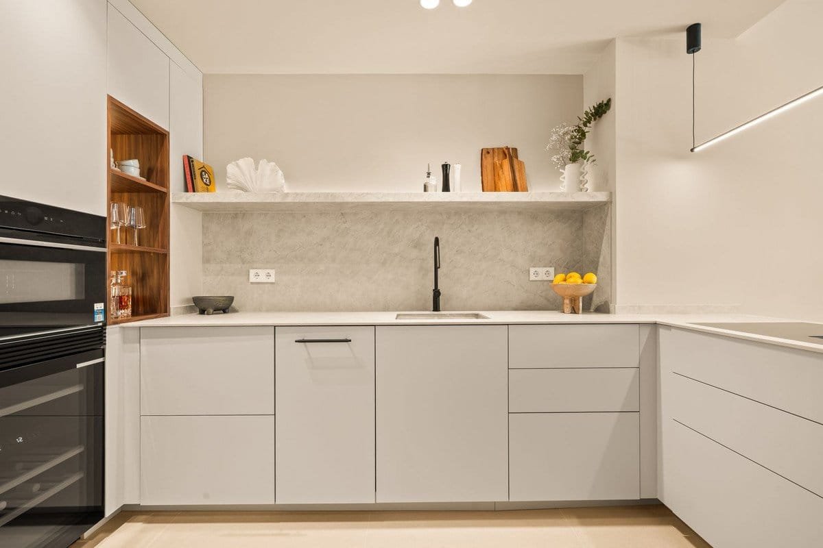 3 Bed, 4 Bath, ApartmentFor Sale, Benahavis, Malaga