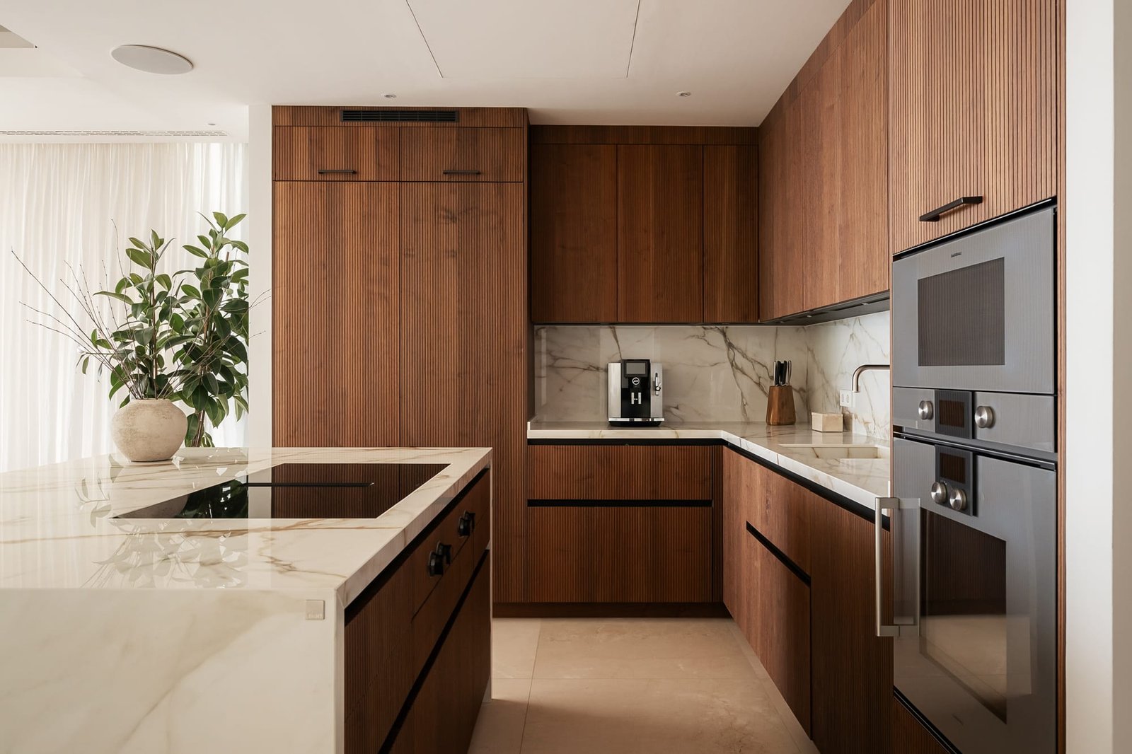 3 Bed, 3 Bath, ApartmentFor Sale, Benahavis, Malaga