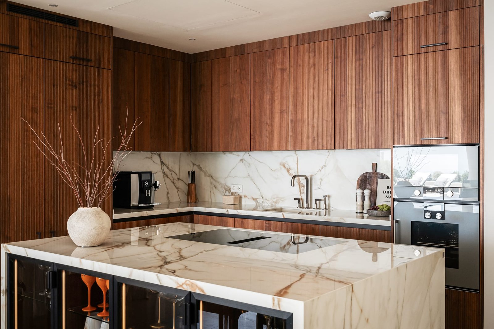 3 Bed, 3 Bath, ApartmentFor Sale, Benahavis, Malaga