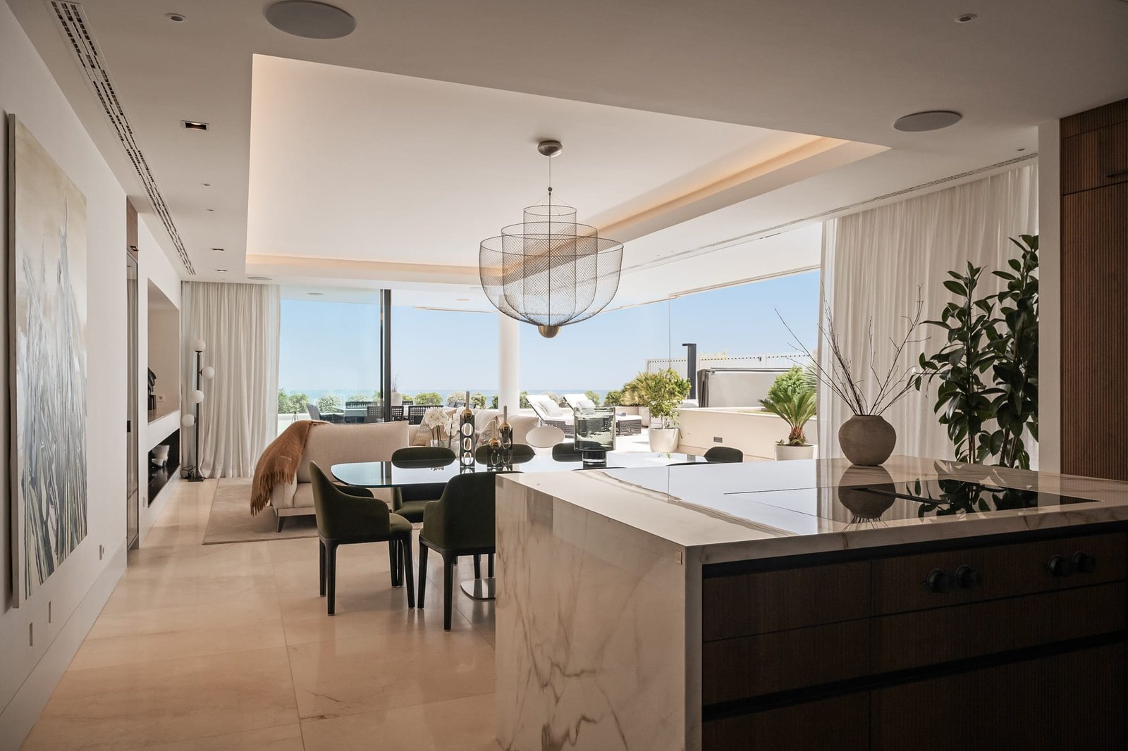 3 Bed, 3 Bath, ApartmentFor Sale, Benahavis, Malaga