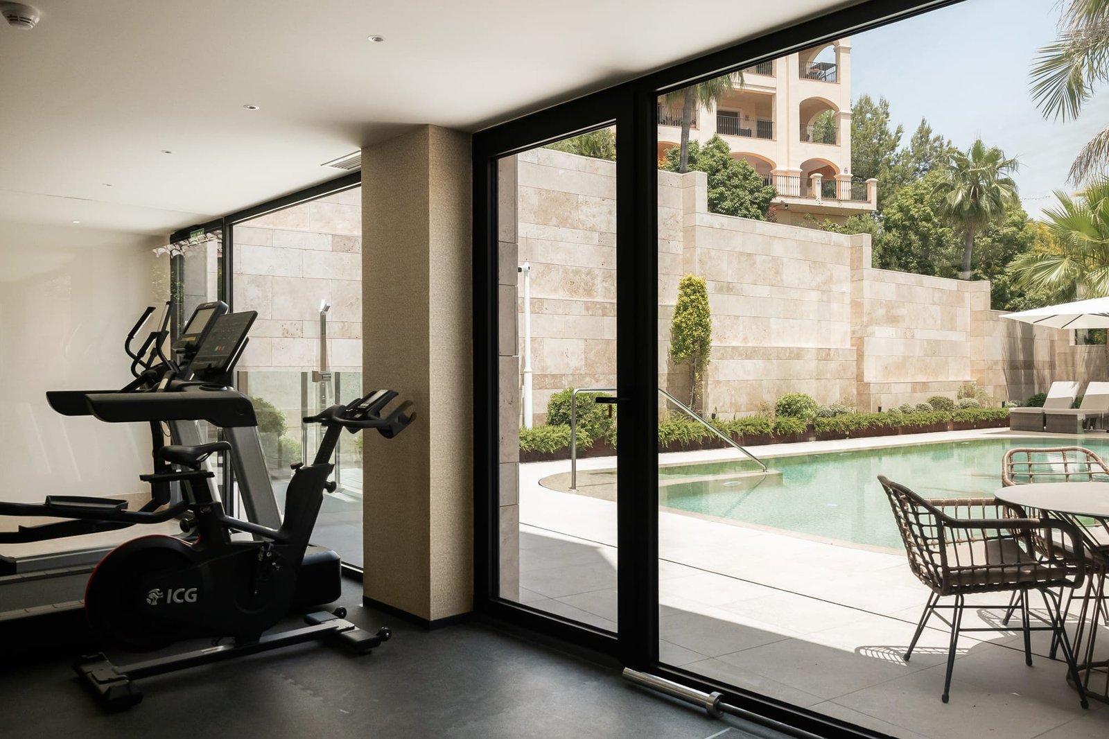 3 Bed, 3 Bath, ApartmentFor Sale, Benahavis, Malaga