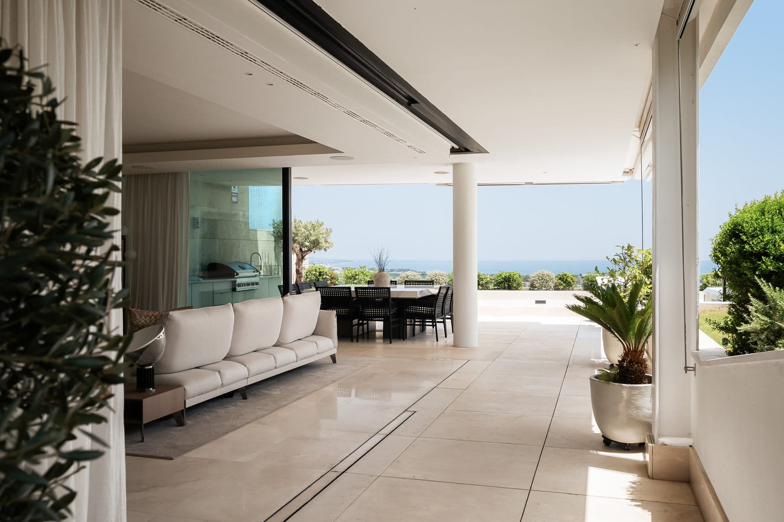 3 Bed, 3 Bath, ApartmentFor Sale, Benahavis, Malaga