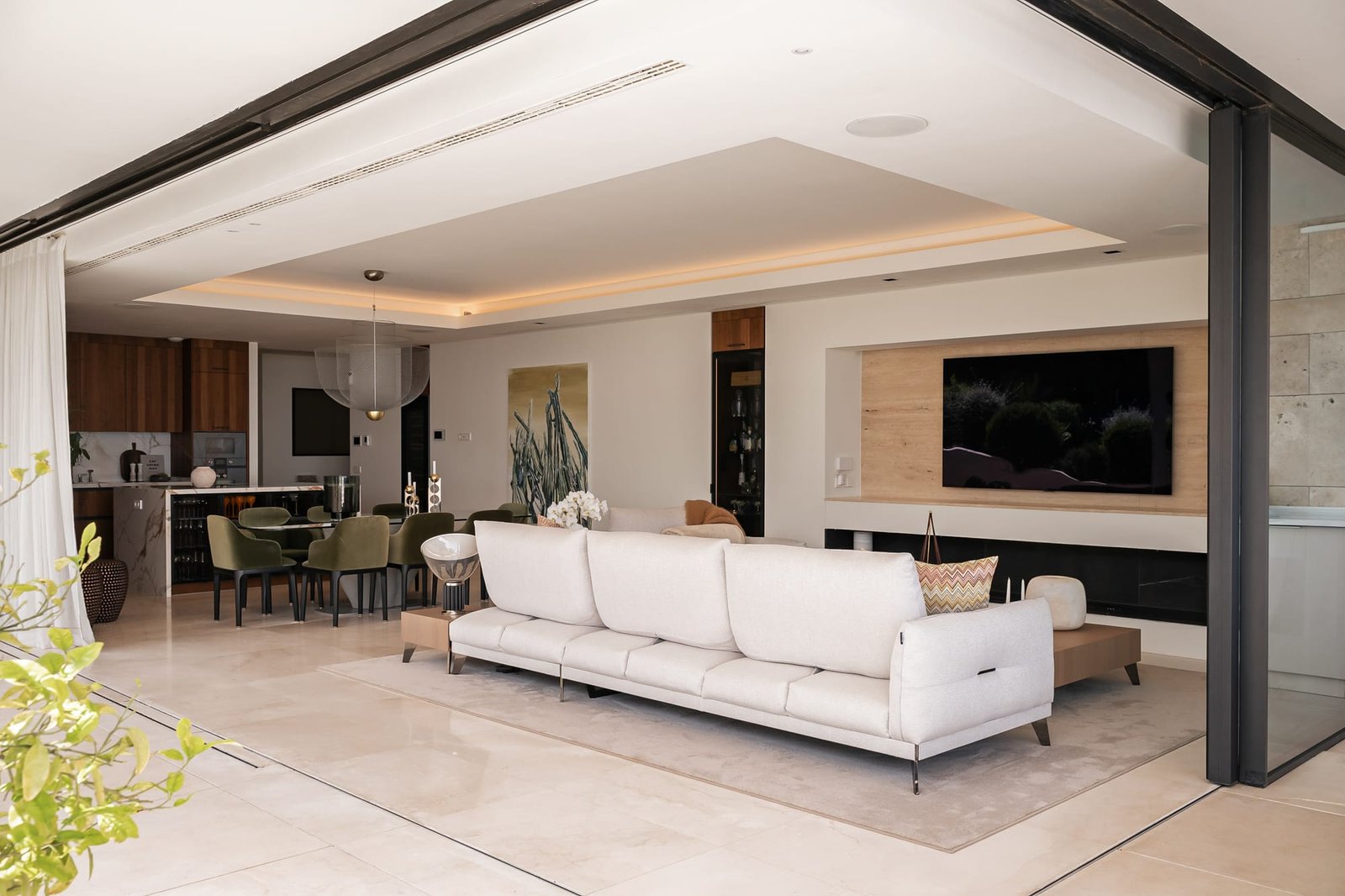 3 Bed, 3 Bath, ApartmentFor Sale, Benahavis, Malaga