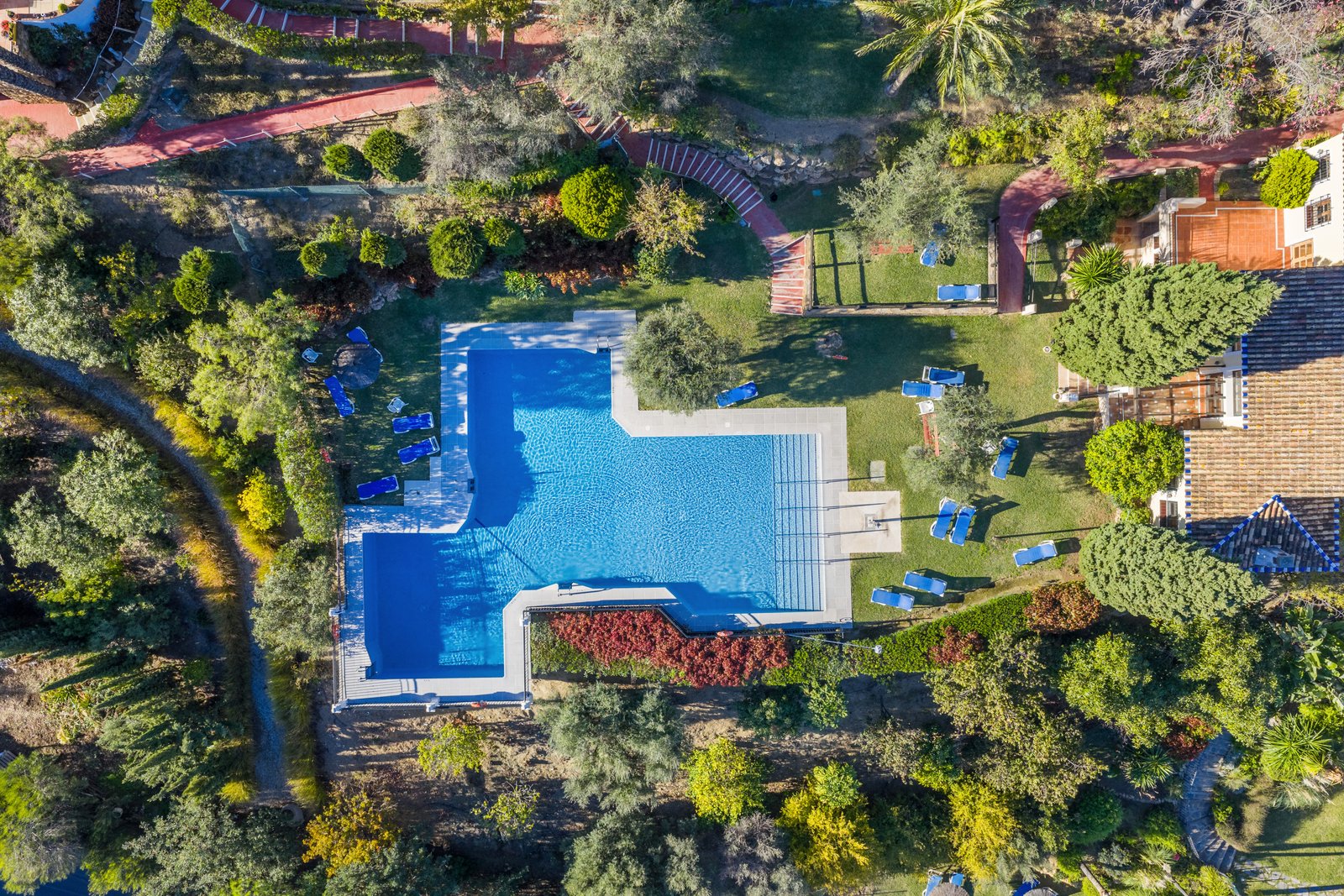 3 Bed, 2 Bath, ApartmentFor Sale, Benahavis, Malaga