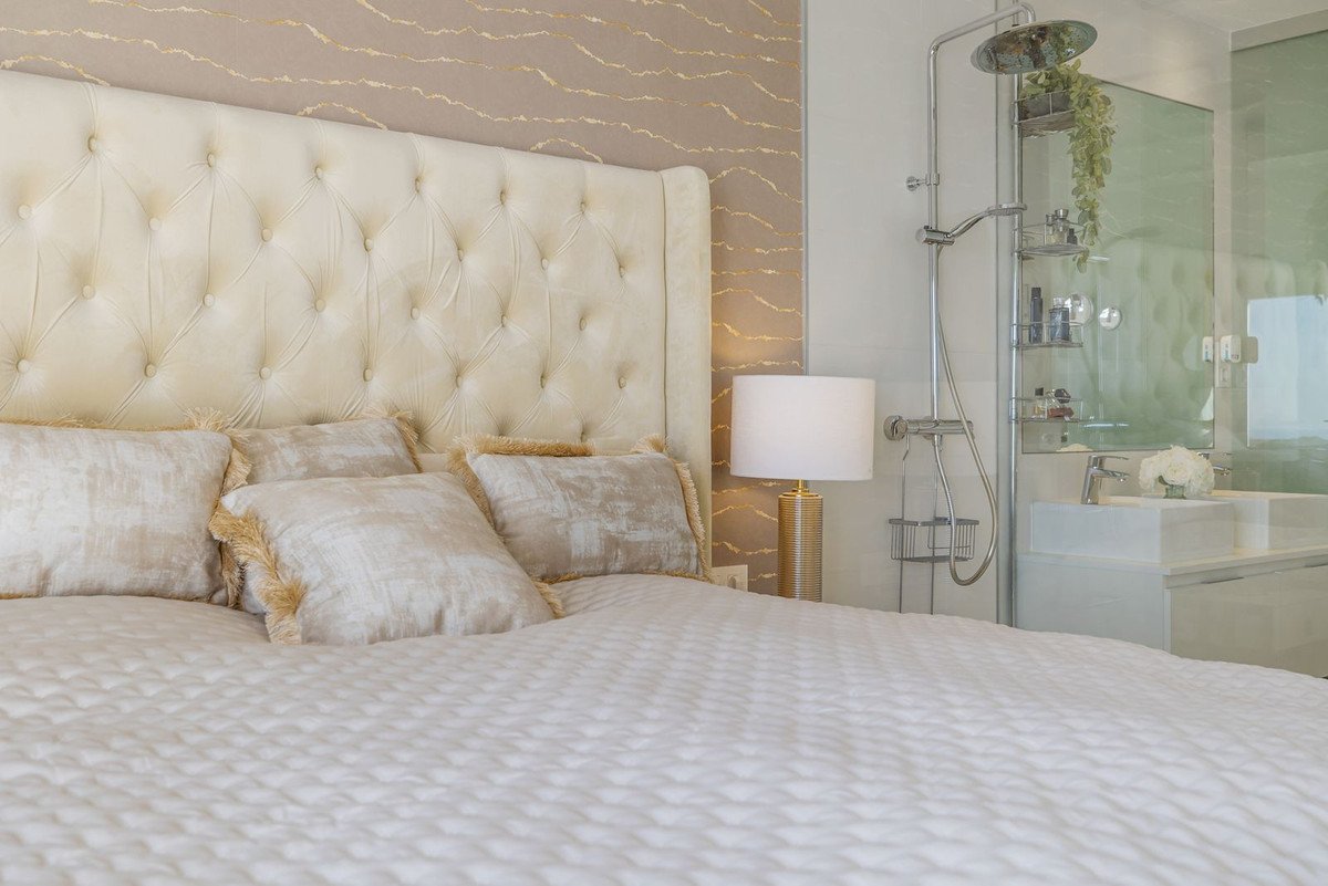 3 Bed, 2 Bath, ApartmentFor Sale, Benahavis, Malaga