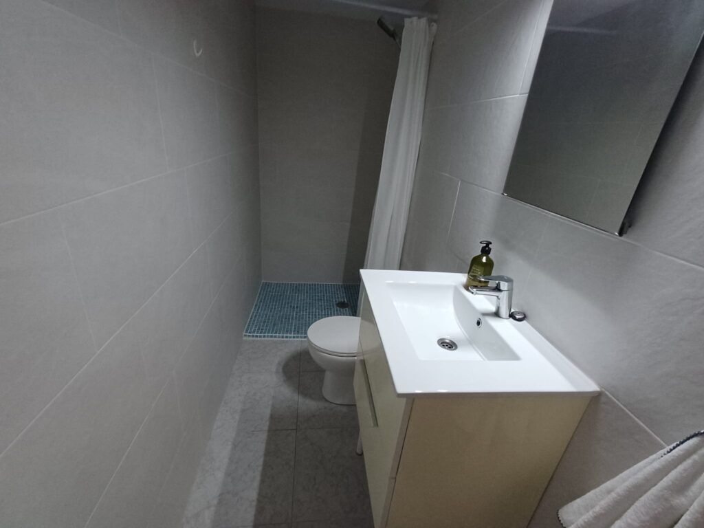 4 Bed, 2 Bath, HouseFor Sale, Oliva, Valencia, 46780