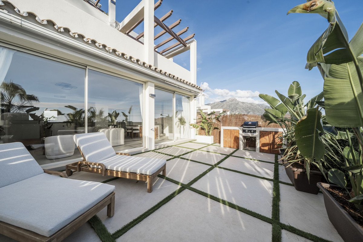 3 Bed, 3 Bath, ApartmentFor Sale, Nueva Andalucia, Malaga