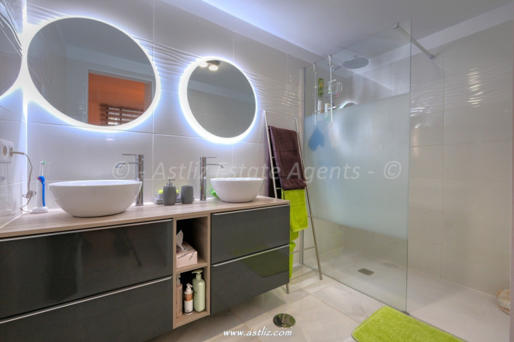 1 Bed, 2 Bath, ApartmentFor Sale, Sunflower 1, El Varadero