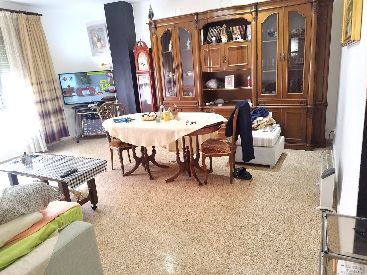 3 Bed, 2 Bath, ApartmentFor Sale, Palma de Mallorca, Islas Baleares