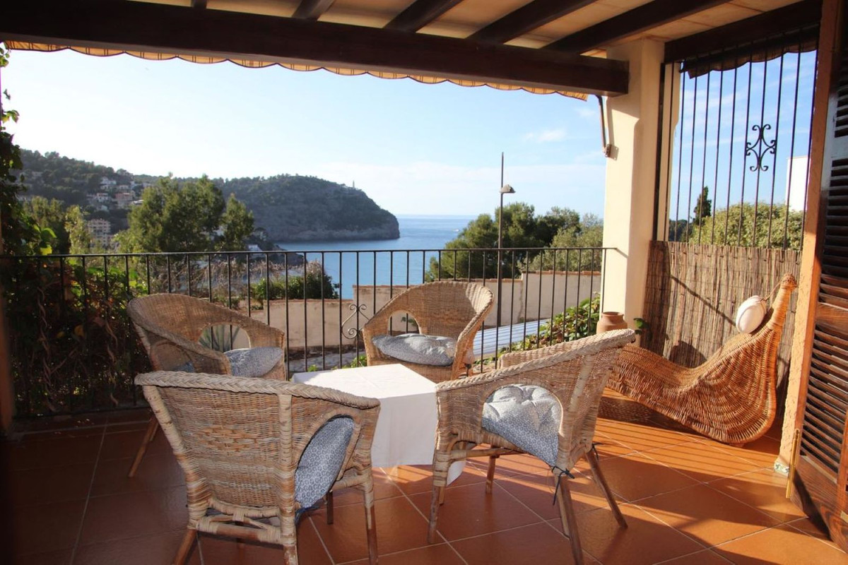 2 Bed, 2 Bath, ApartmentFor Sale, Port De Soller, Islas Baleares