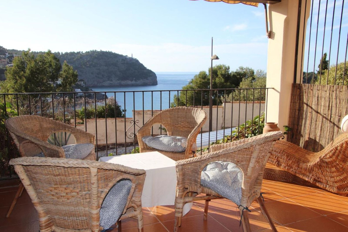 2 Bed, 2 Bath, ApartmentFor Sale, Port De Soller, Islas Baleares