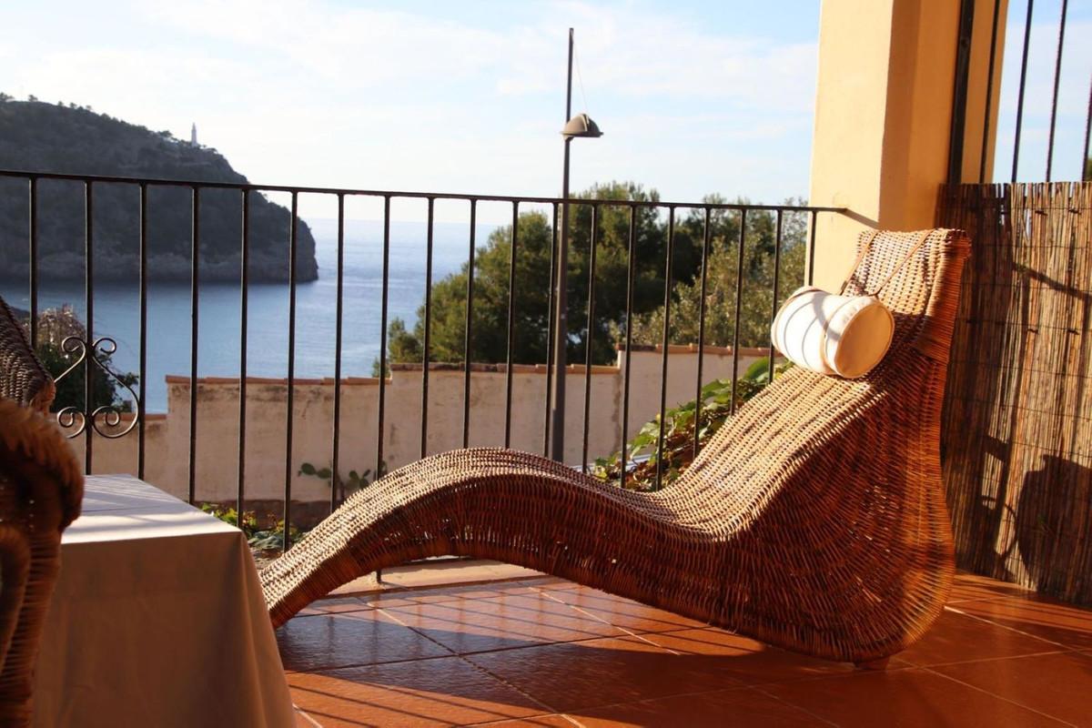 2 Bed, 2 Bath, ApartmentFor Sale, Port De Soller, Islas Baleares