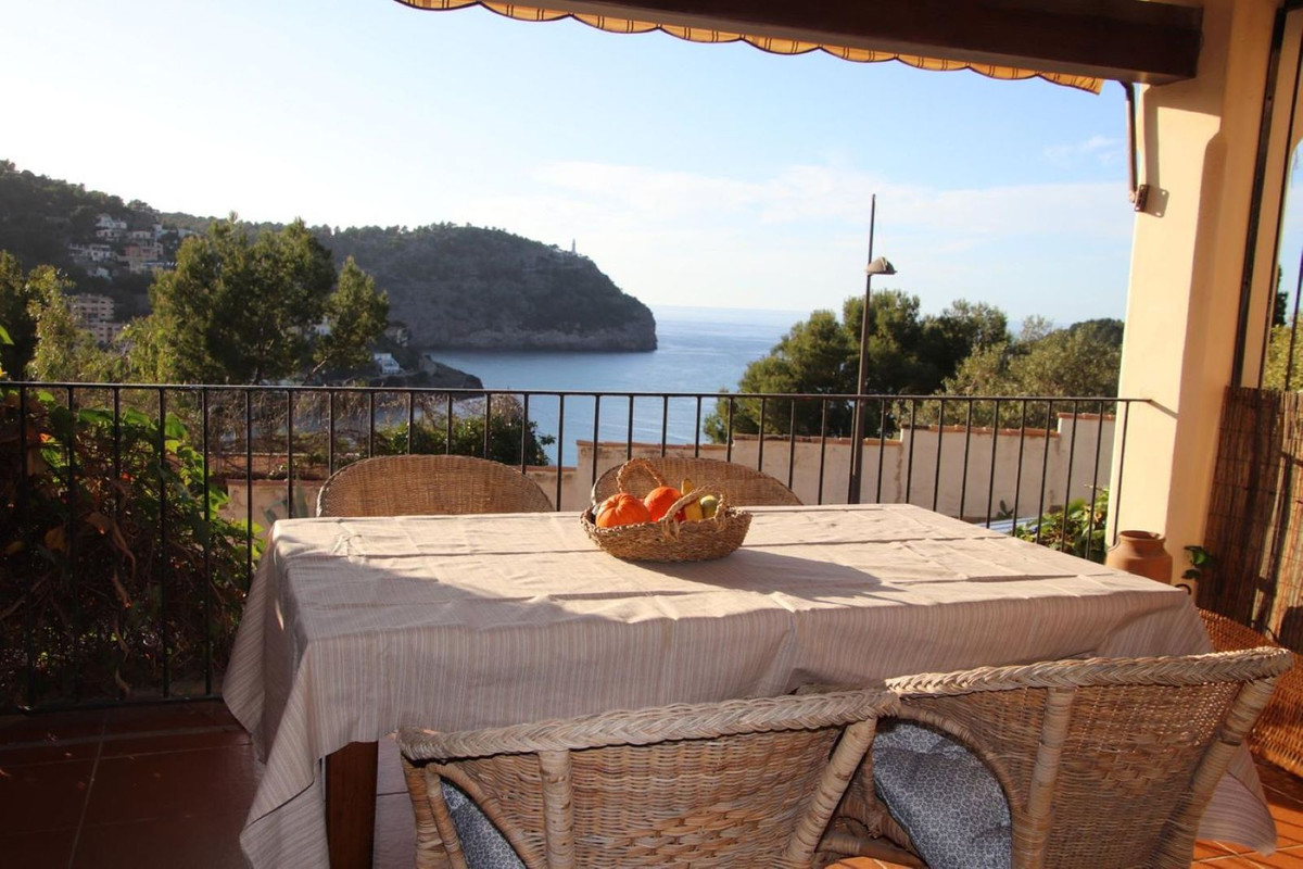 2 Bed, 2 Bath, ApartmentFor Sale, Port De Soller, Islas Baleares