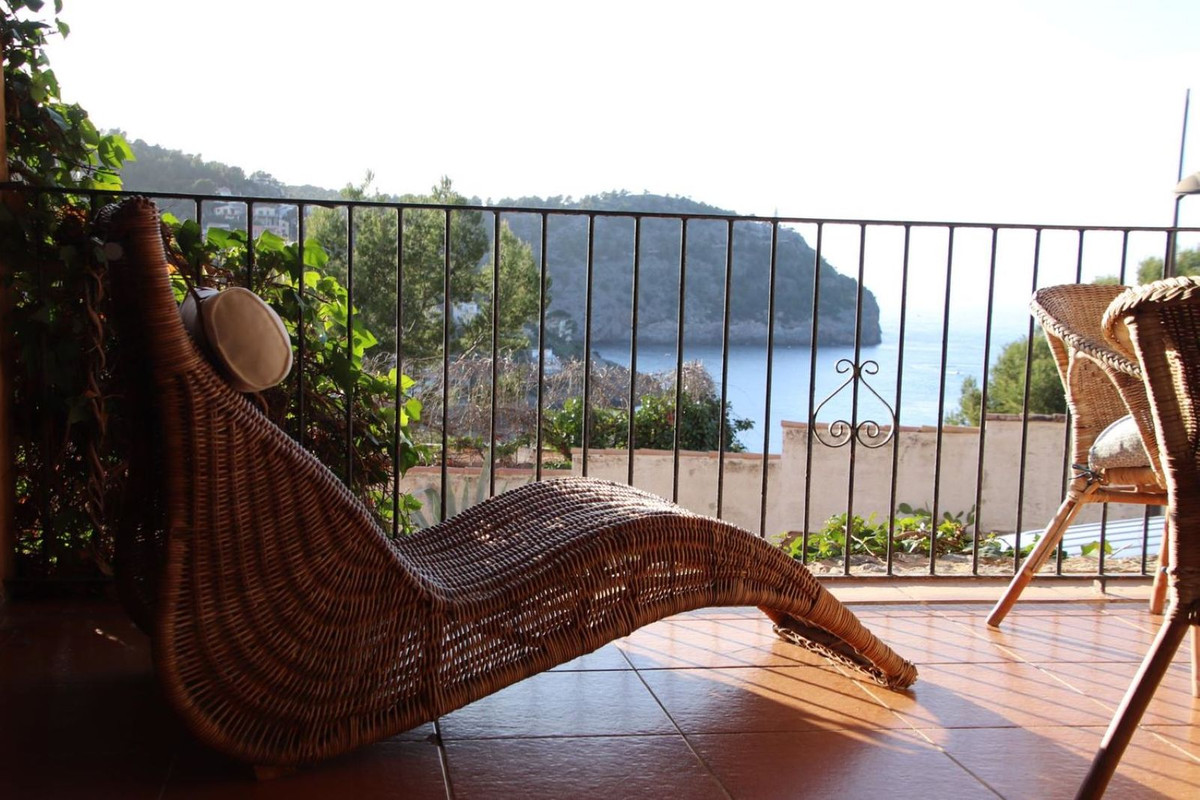 2 Bed, 2 Bath, ApartmentFor Sale, Port De Soller, Islas Baleares