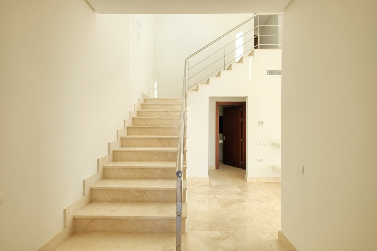 4 Bed, 4 Bath, HouseFor Sale, Benahavis, Malaga