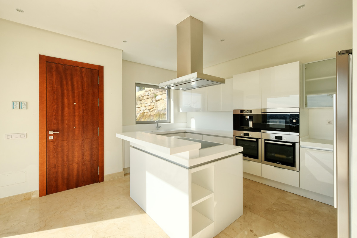 4 Bed, 4 Bath, HouseFor Sale, Benahavis, Malaga