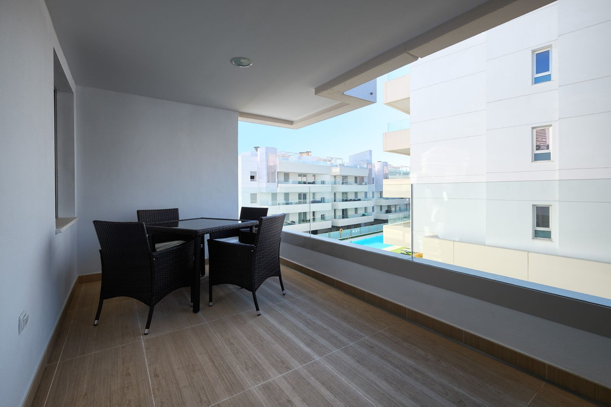 3 Bed, 2 Bath, ApartmentFor Sale, San Pedro de Alcantara, Malaga