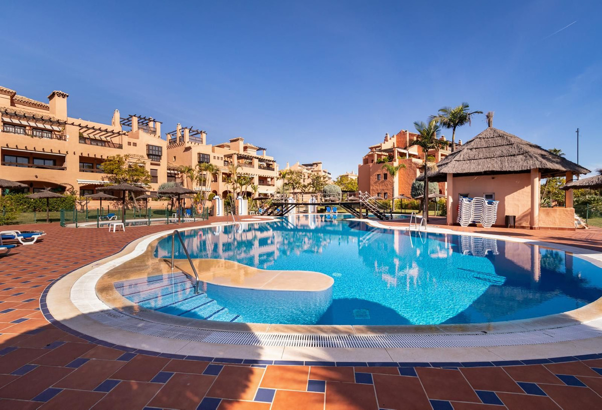 4 Bed, 3 Bath, ApartmentFor Sale, Hacienda del Sol, Malaga