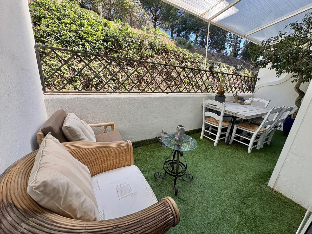 2 Bed, 2 Bath, ApartmentFor Sale, La Quinta, Malaga