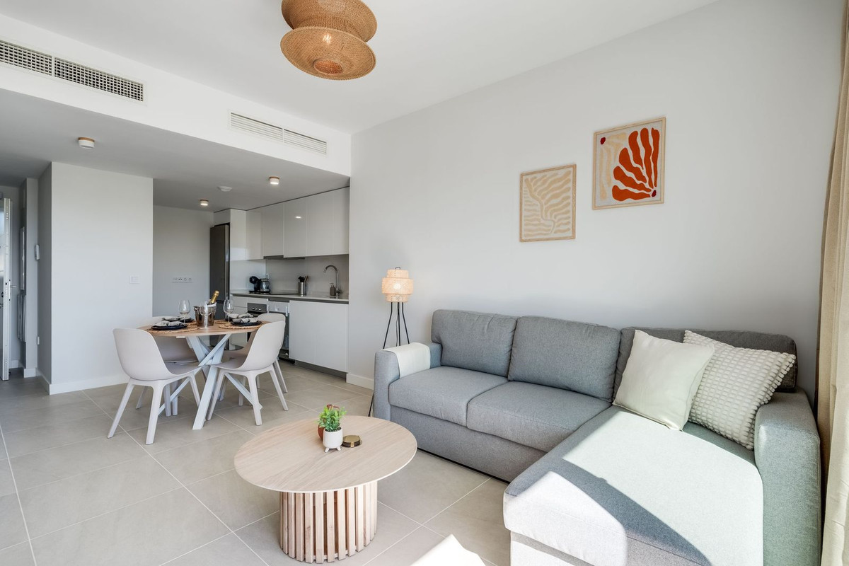 1 Bed, 1 Bath, ApartmentFor Sale, Estepona, Malaga