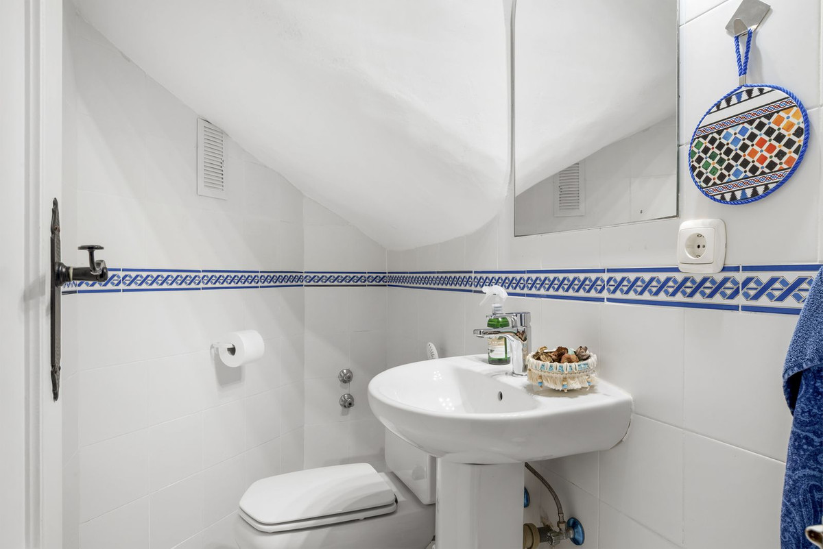 3 Bed, 3 Bath, HouseFor Sale, Estepona, Malaga