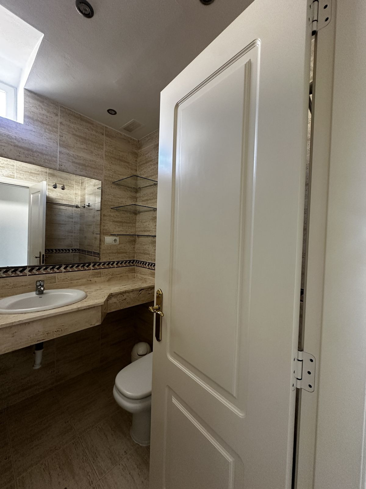 2 Bed, 2 Bath, ApartmentFor Sale, Nueva Andalucia, Malaga