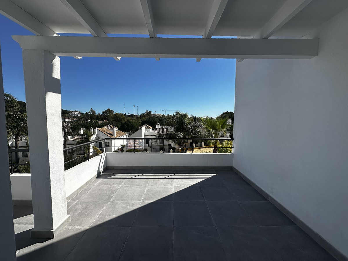 2 Bed, 2 Bath, ApartmentFor Sale, Nueva Andalucia, Malaga
