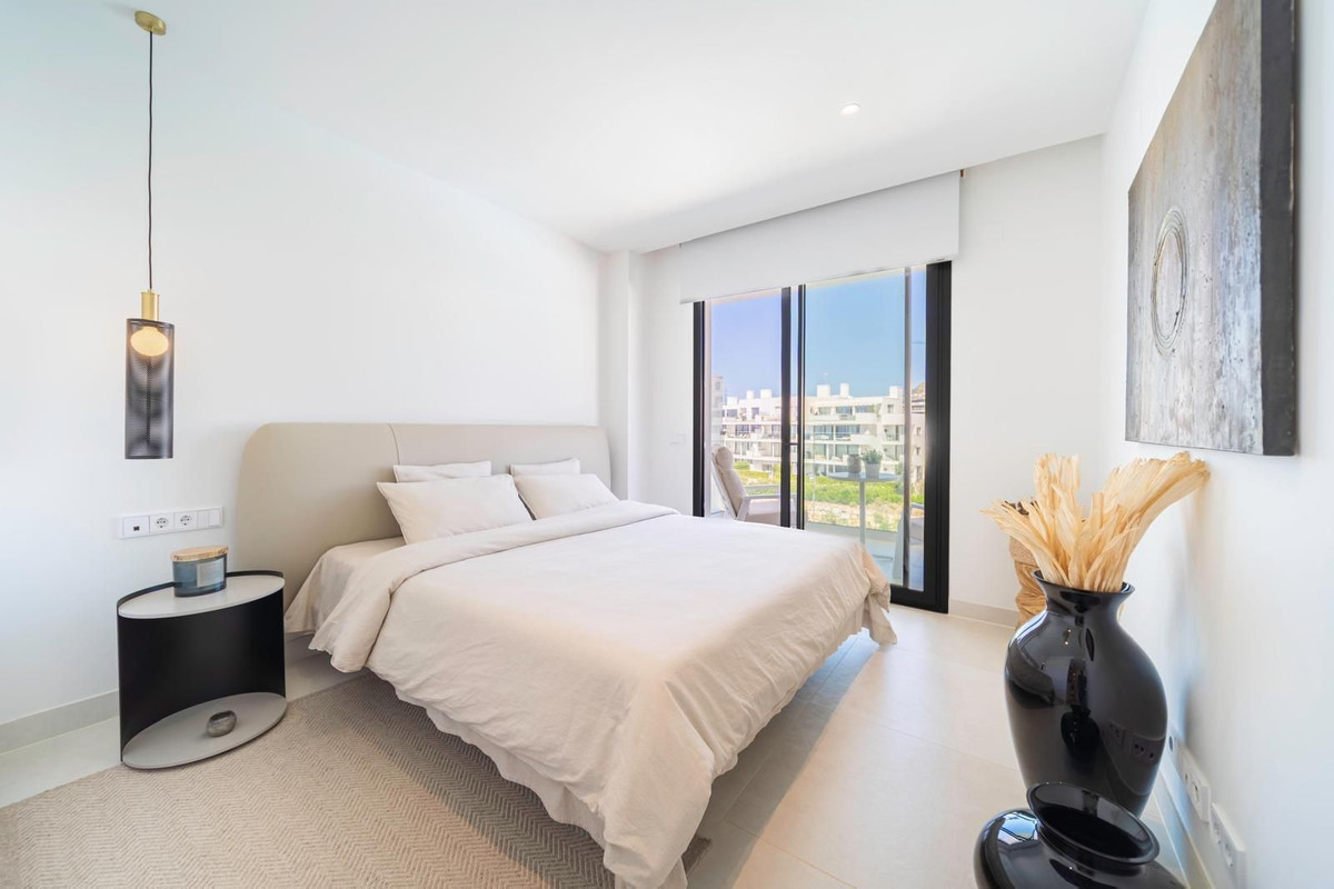 2 Bed, 2 Bath, ApartmentFor Sale, Higueron, Malaga