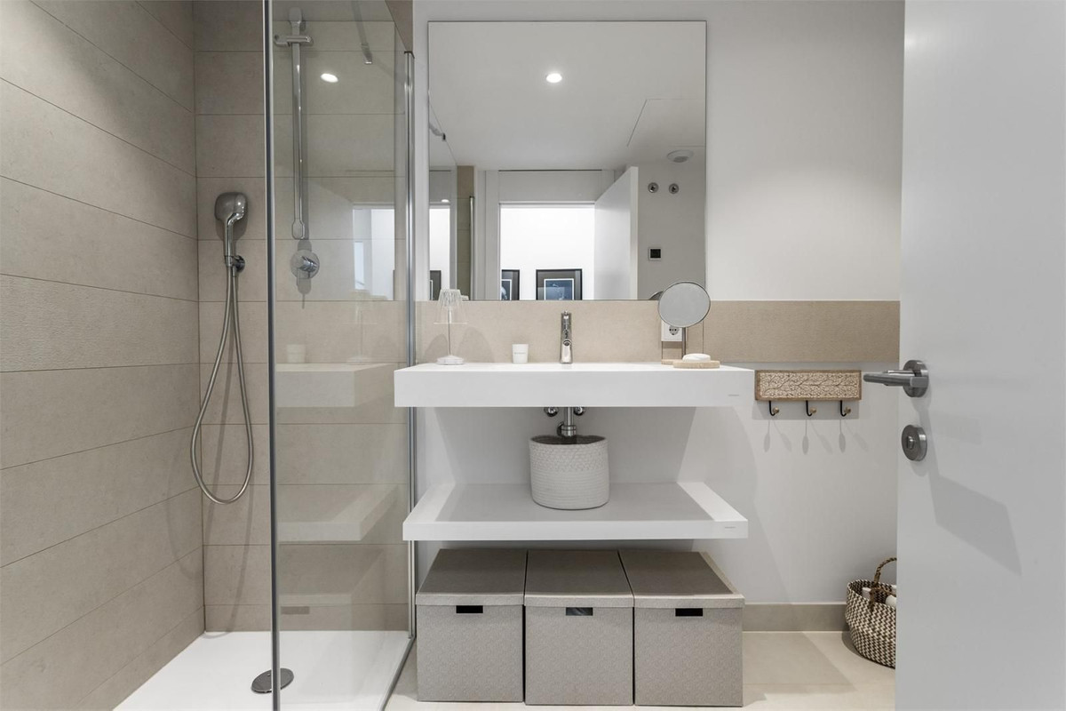 2 Bed, 2 Bath, ApartmentFor Sale, Higueron, Malaga