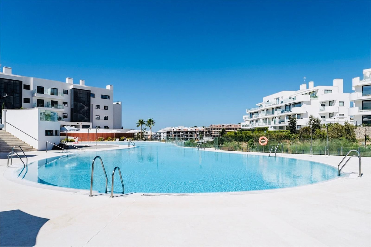 2 Bed, 2 Bath, ApartmentFor Sale, Higueron, Malaga