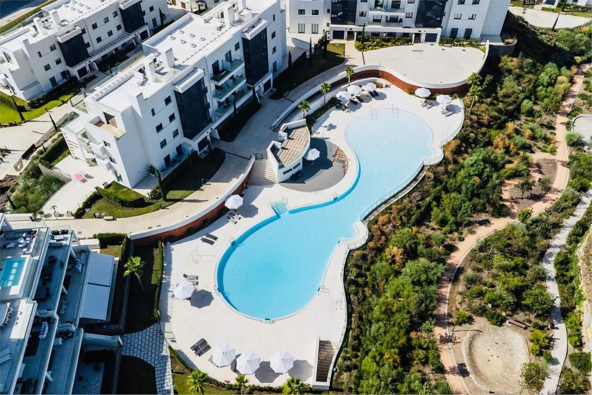 2 Bed, 2 Bath, ApartmentFor Sale, Higueron, Malaga