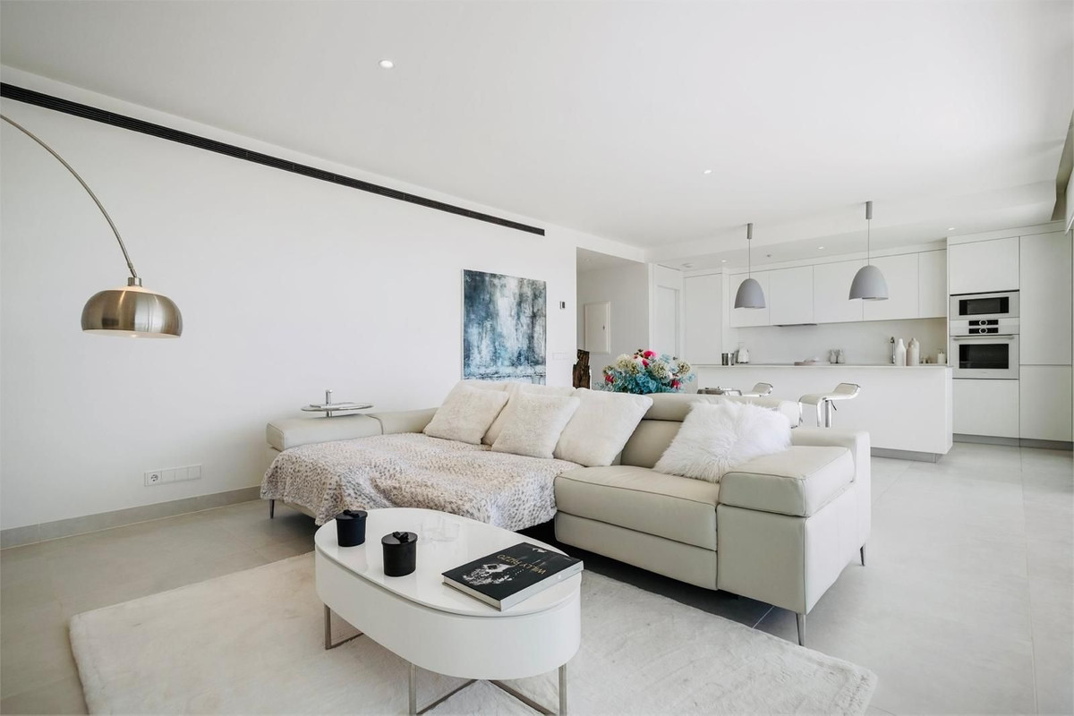 2 Bed, 2 Bath, ApartmentFor Sale, Higueron, Malaga