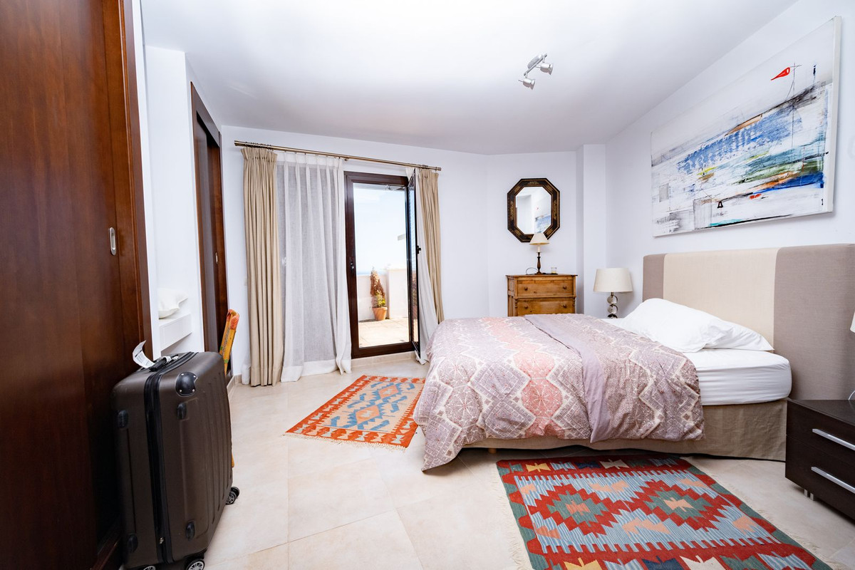 3 Bed, 3 Bath, ApartmentFor Sale, Los Monteros, Malaga