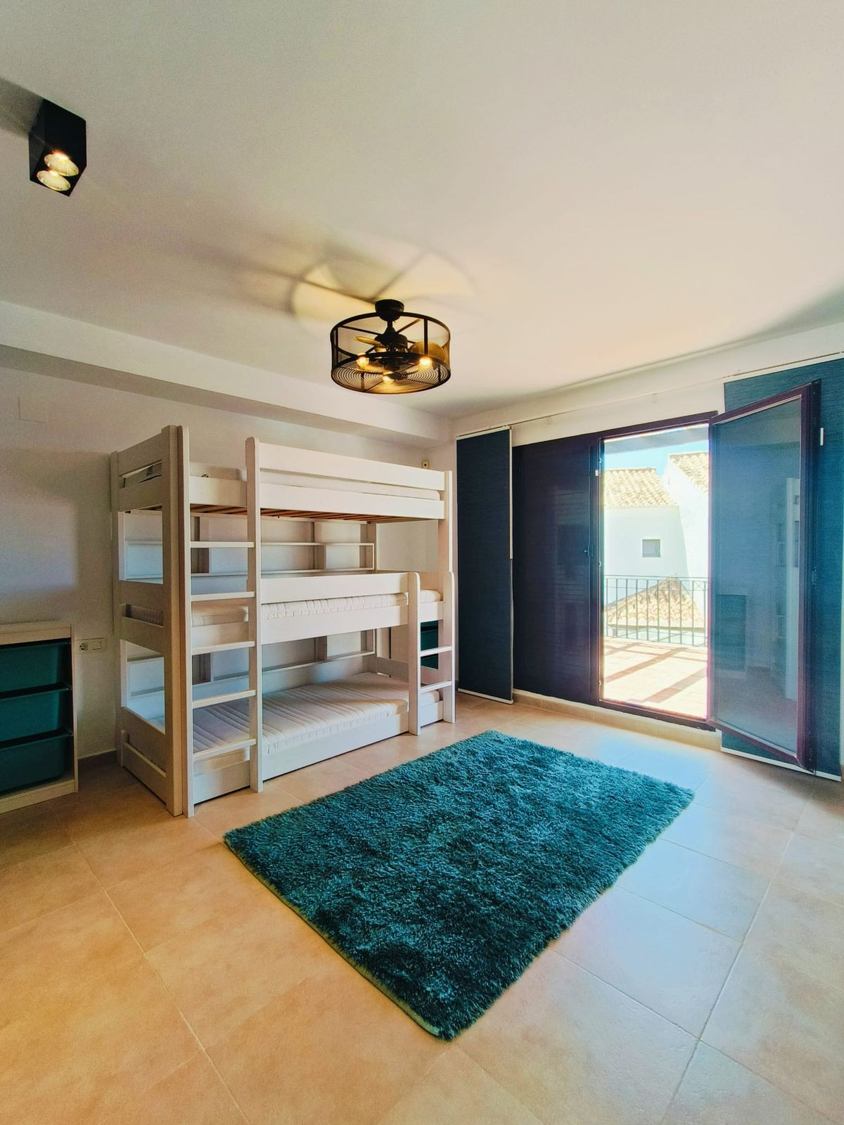 4 Bed, 3 Bath, ApartmentFor Sale, Los Monteros, Malaga