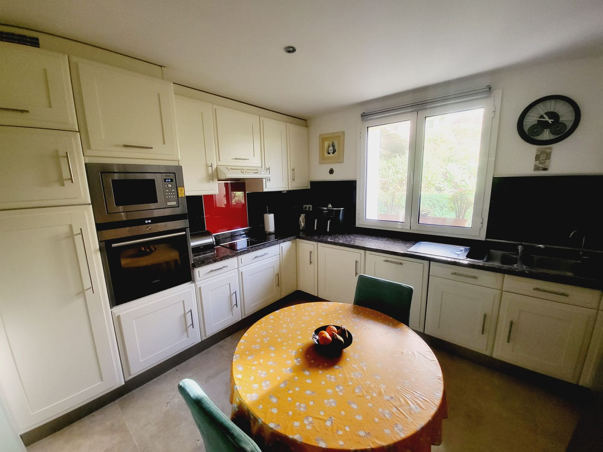 2 Bed, 2 Bath, ApartmentFor Sale, Riviera Del Sol, Malaga