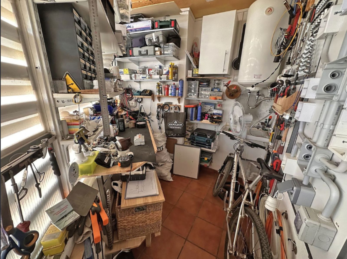 2 Bed, 1 Bath, ApartmentFor Sale, Cerros del Aguila, Malaga