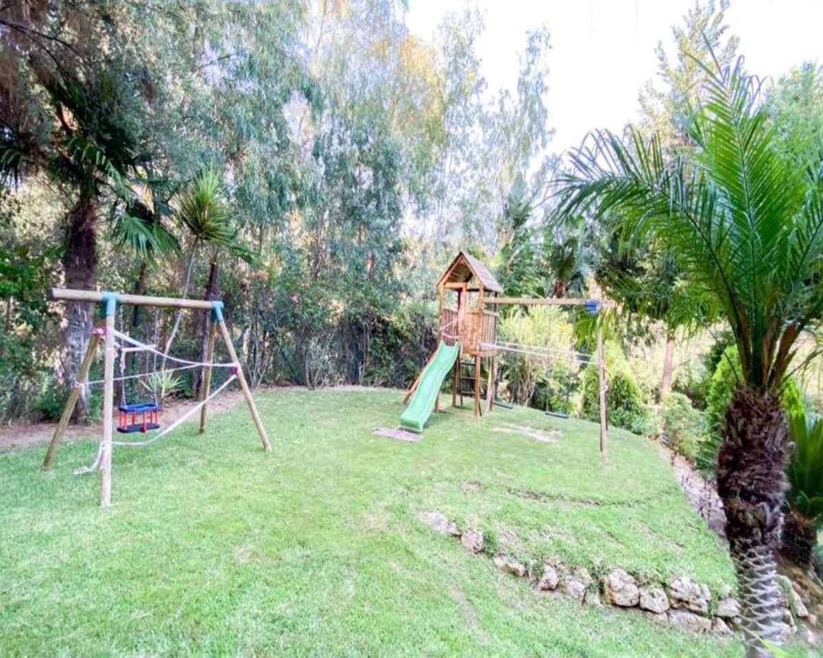 2 Bed, 2 Bath, ApartmentFor Sale, Calahonda, Malaga