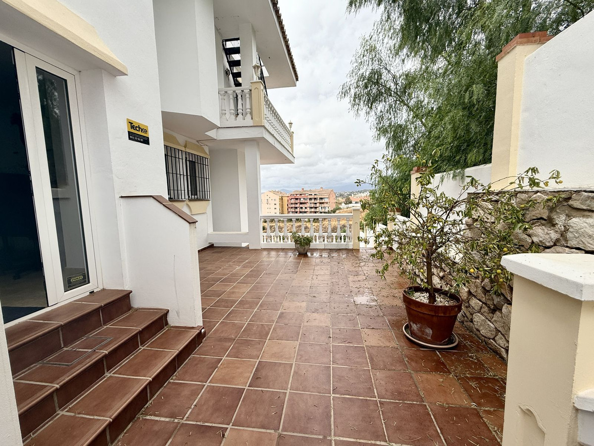 6 Bed, 4 Bath, HouseFor Sale, Fuengirola, Malaga