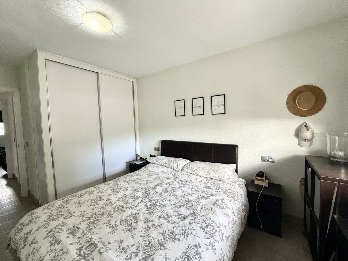 2 Bed, 1 Bath, ApartmentFor Sale, Calahonda, Malaga