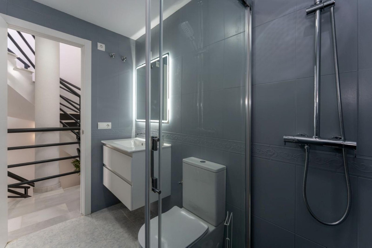 3 Bed, 3 Bath, HouseFor Sale, Artola, Malaga