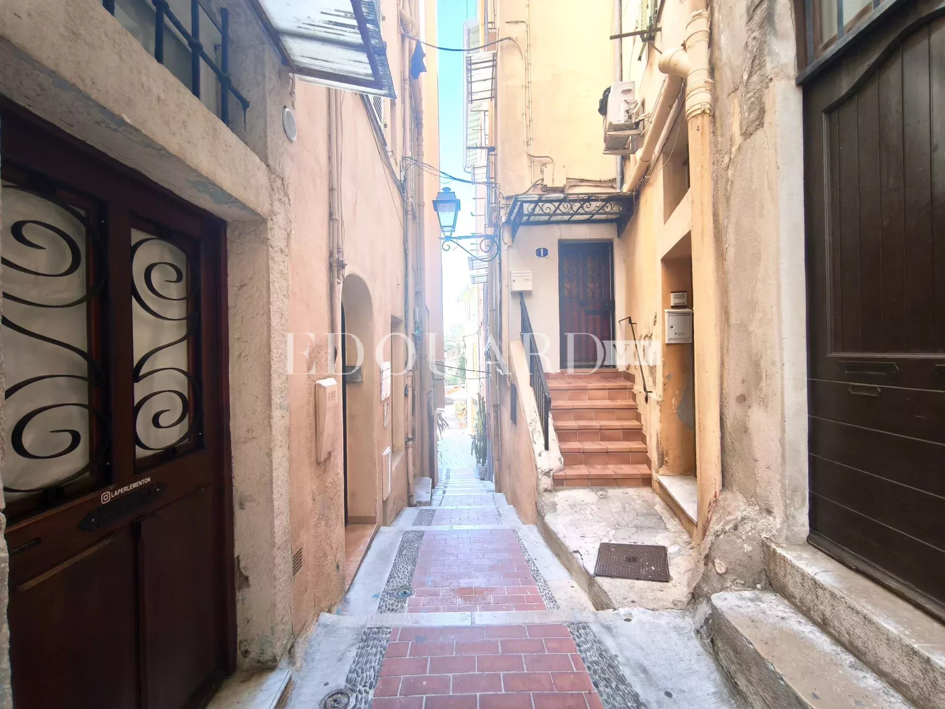 2 Bed, 1 Bath, ApartmentFor Sale, Menton, Alpes-Maritimes