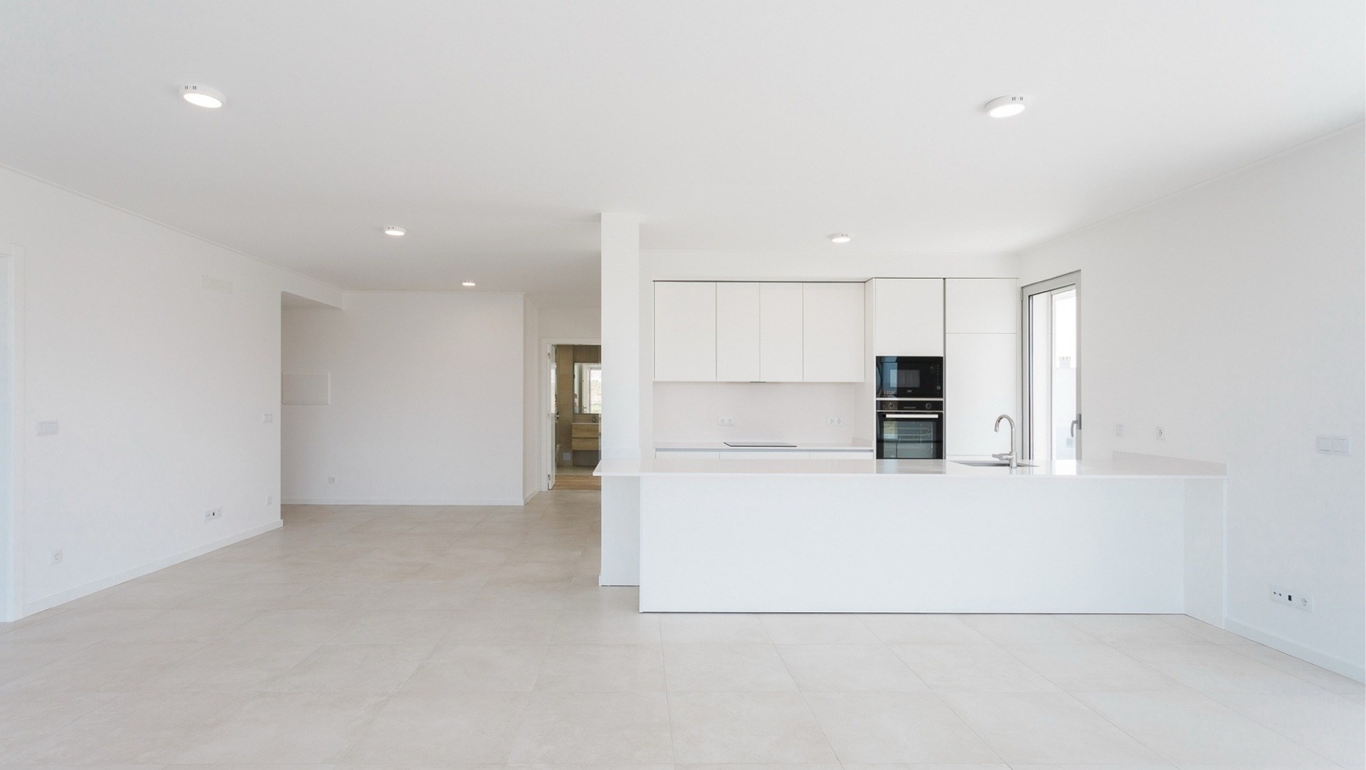 2 Bed, 2 Bath, ApartmentFor Sale, Alcobaça, Leiria, 2460-873