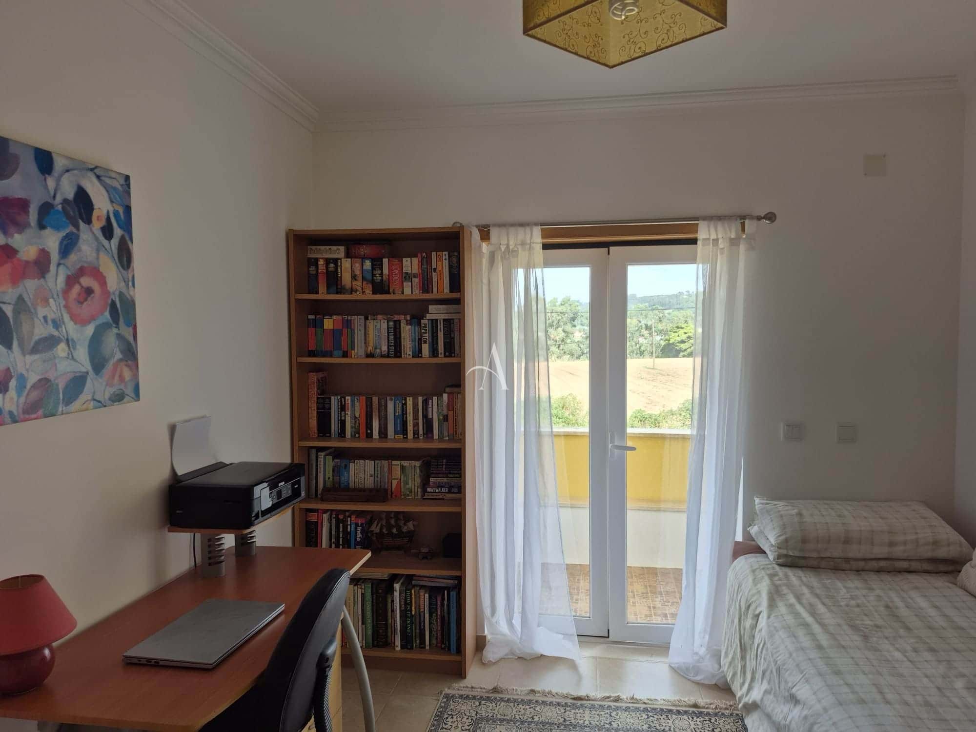 3 Bed, 2 Bath, HouseFor Sale, Caldas da Rainha, Leiria