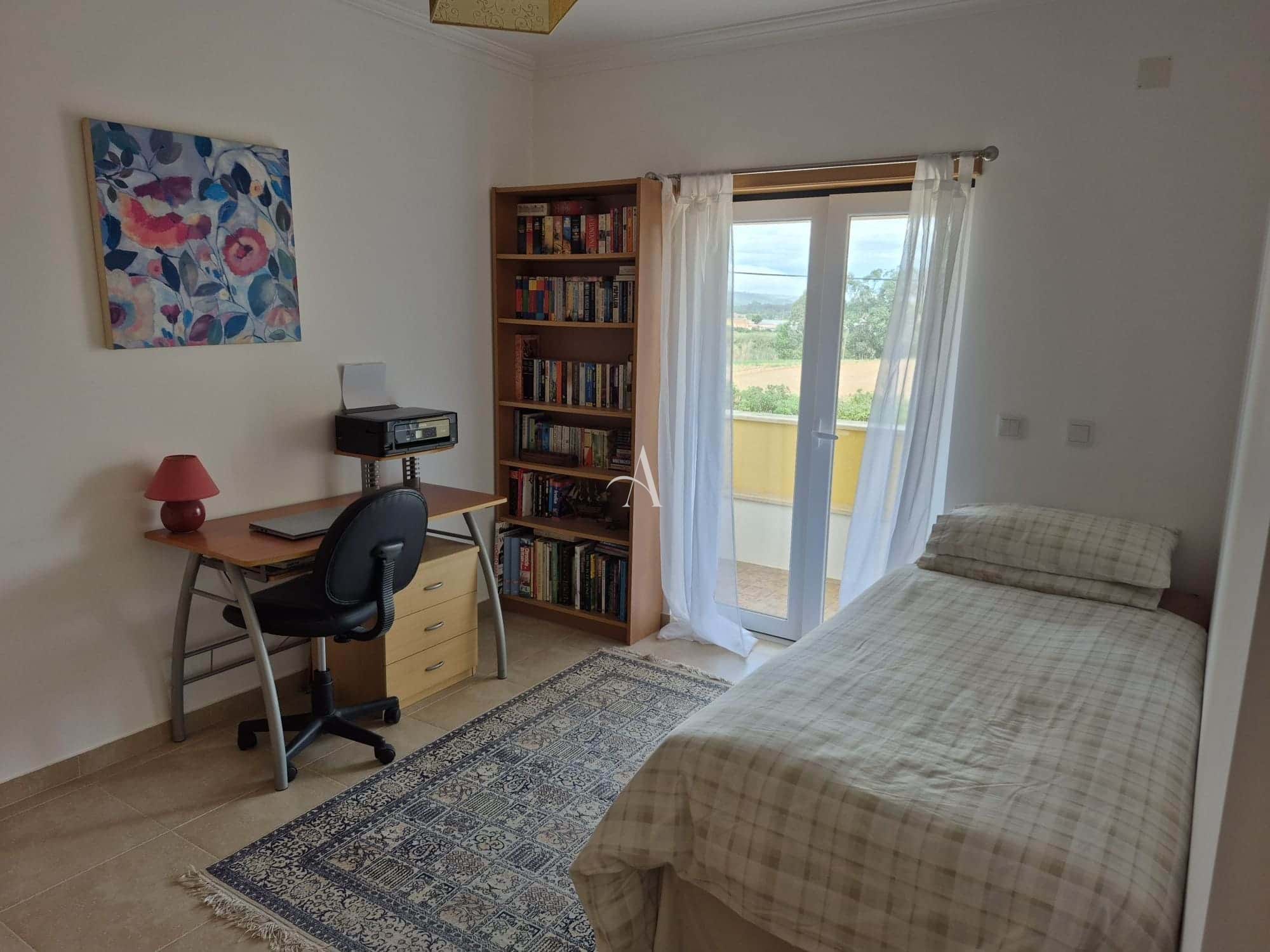 3 Bed, 2 Bath, HouseFor Sale, Caldas da Rainha, Leiria