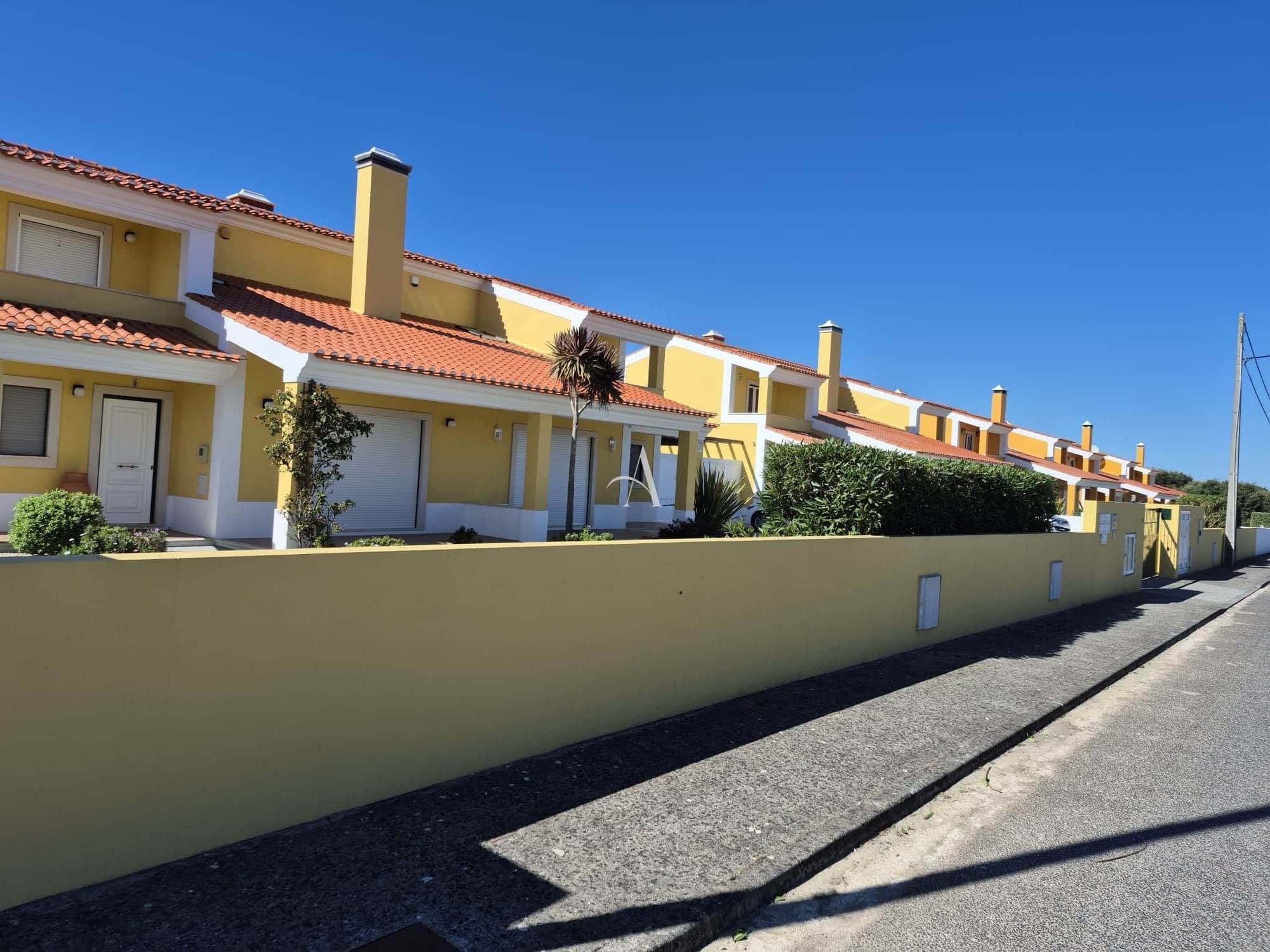 3 Bed, 2 Bath, HouseFor Sale, Caldas da Rainha, Leiria