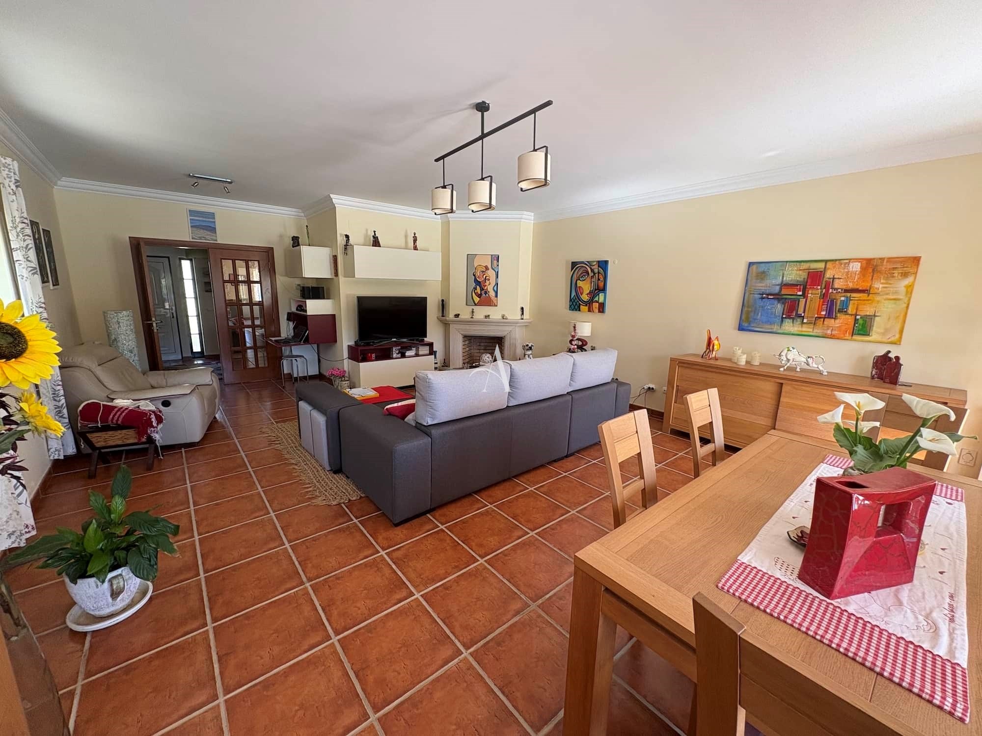 4 Bed, 2 Bath, HouseFor Sale, Alcobaça, Leiria