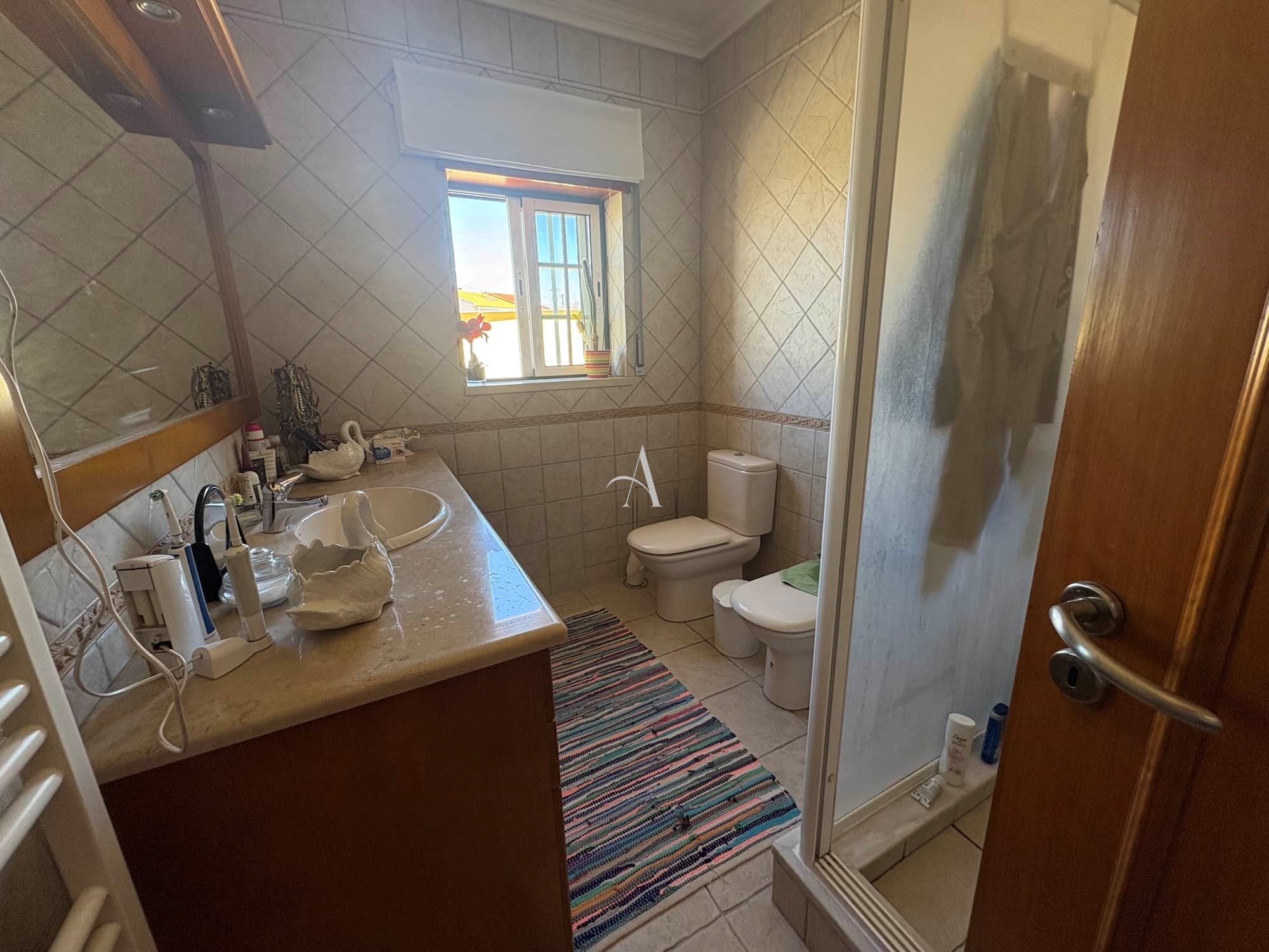 4 Bed, 2 Bath, HouseFor Sale, Alcobaça, Leiria