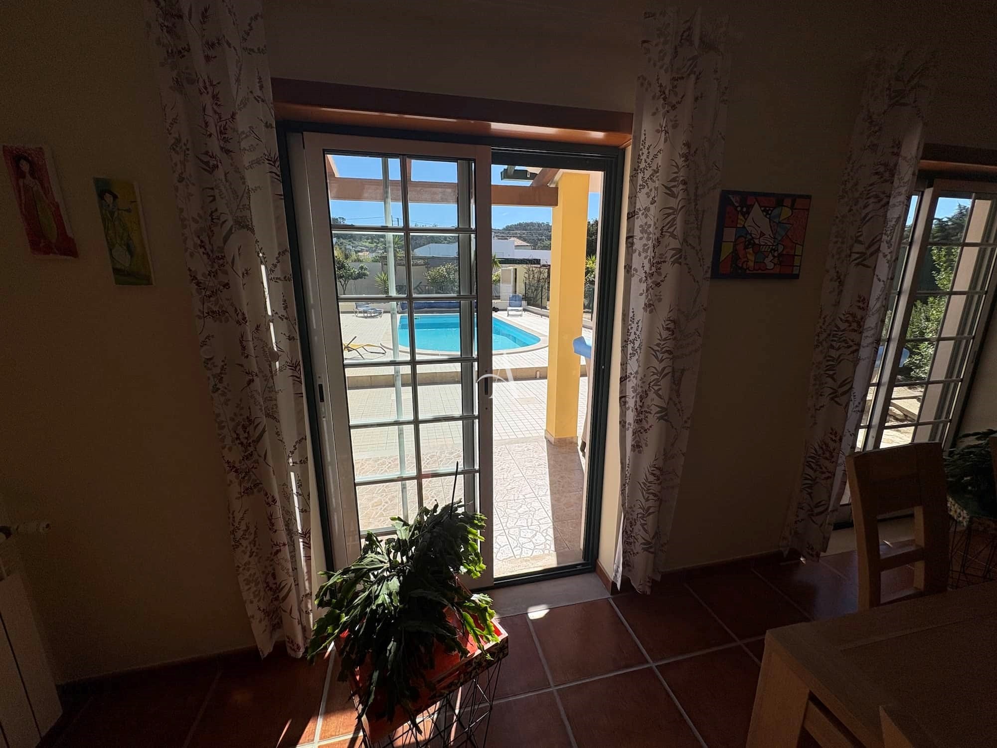 4 Bed, 2 Bath, HouseFor Sale, Alcobaça, Leiria