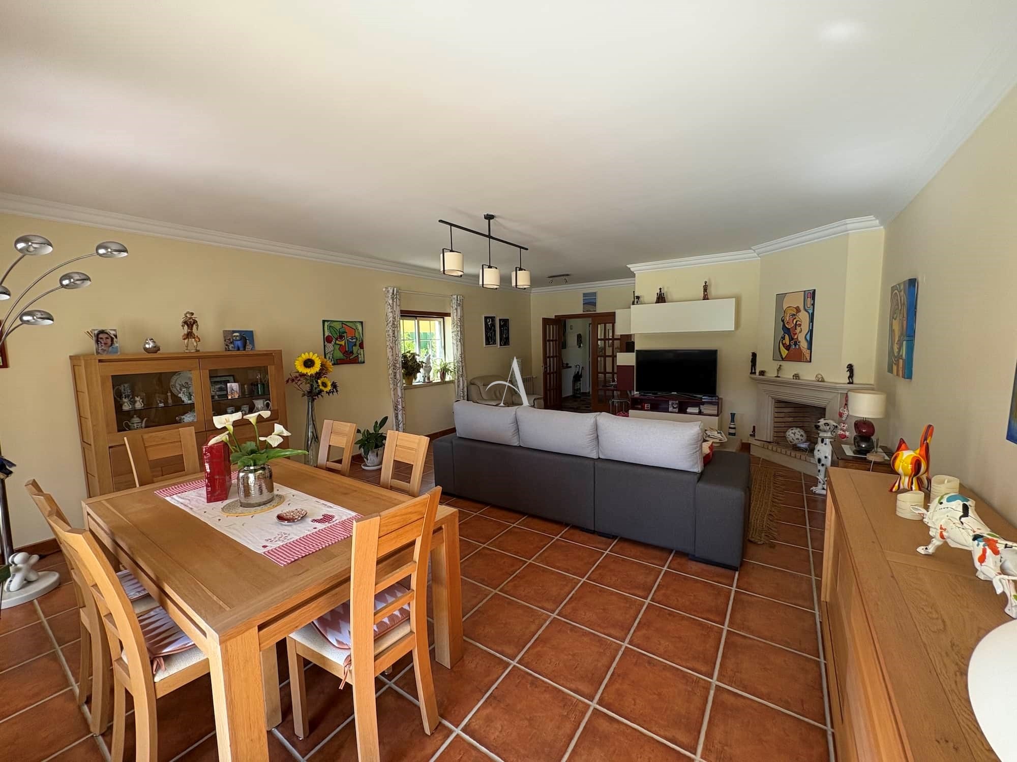 4 Bed, 2 Bath, HouseFor Sale, Alcobaça, Leiria