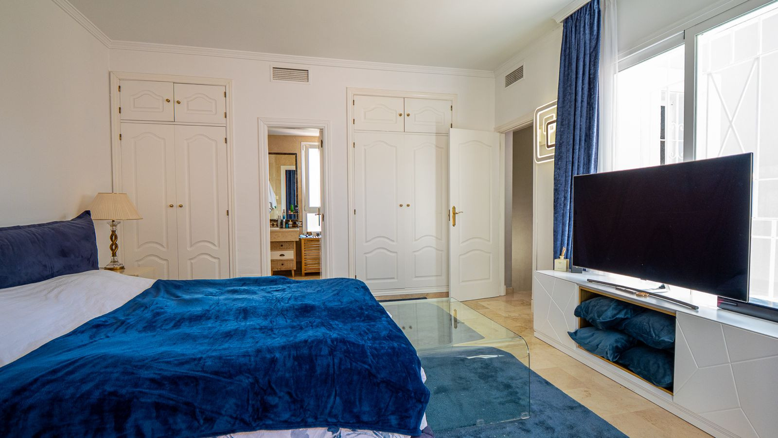 2 Bed, 2 Bath, HouseFor Sale, Marbella, Malaga